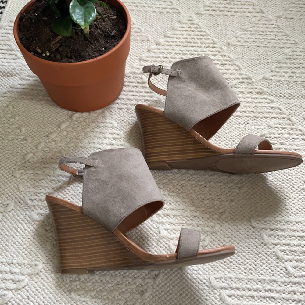 Covington Wedge Heels